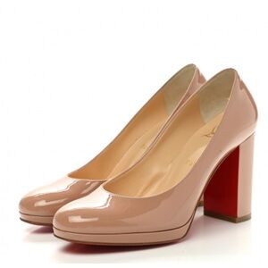 CHRISTIAN LOUBOUTIN Patent Kabetts 100 Pumps 39 Nude